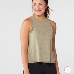 Athleta Uptempo Tank - shadow Olive